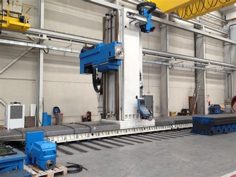 travelling column milling machine